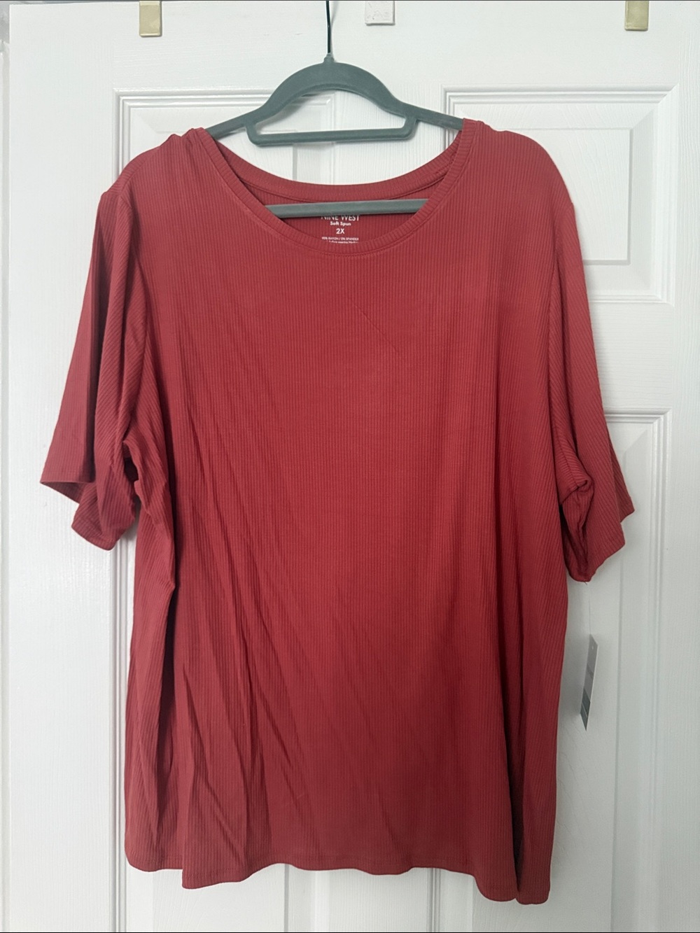 Nine West Ribbed Short-Sleeve Tee in Rust